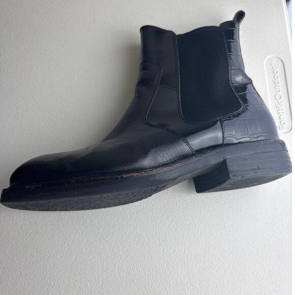 Jeffrey Campbell Edmond Black Lizard Chelsea Boot with Burgundy Accent Size 7.5 - Picture 11 of 13